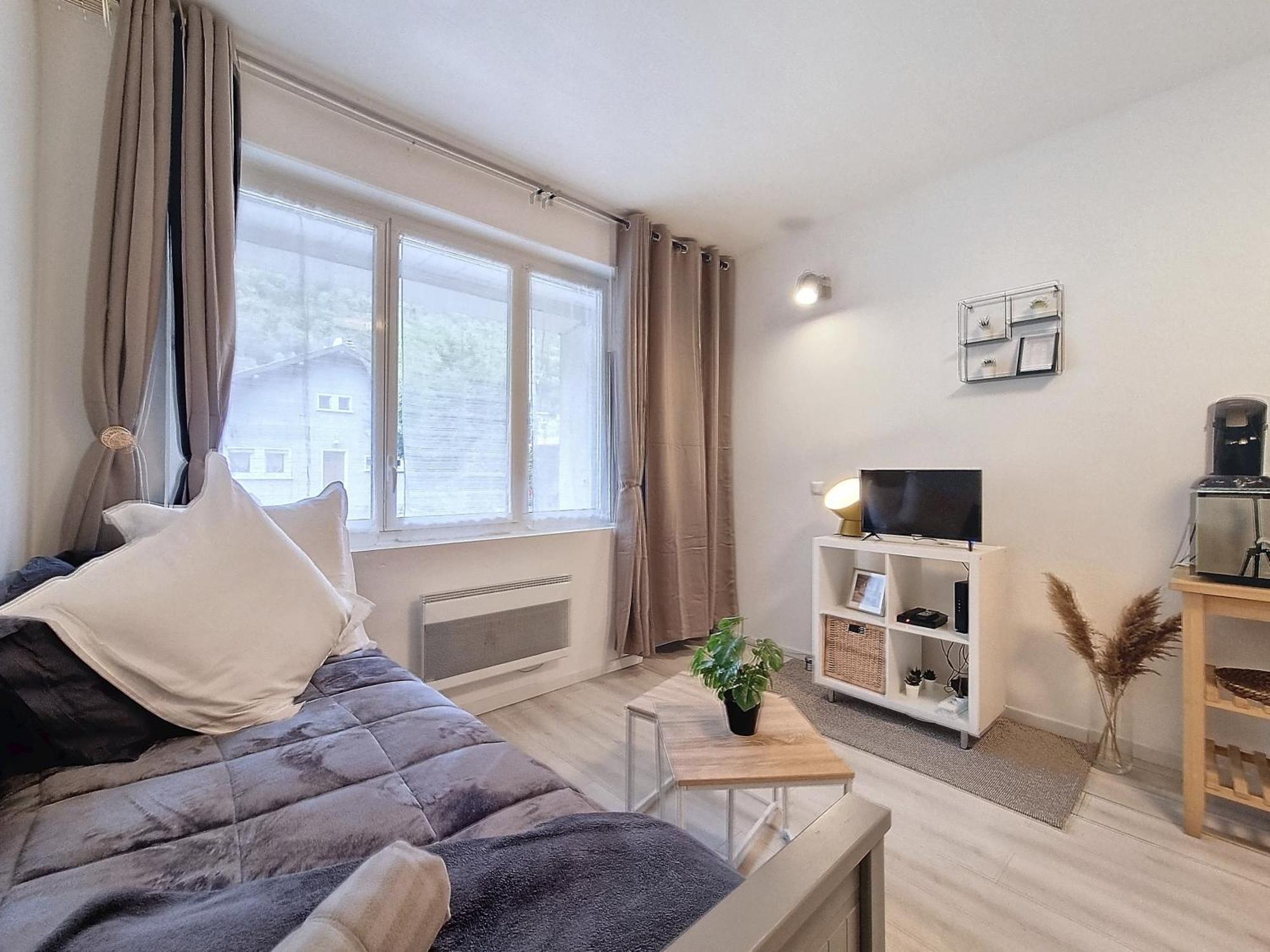 Budget Studio Proche Lac 세브리에 외부 사진